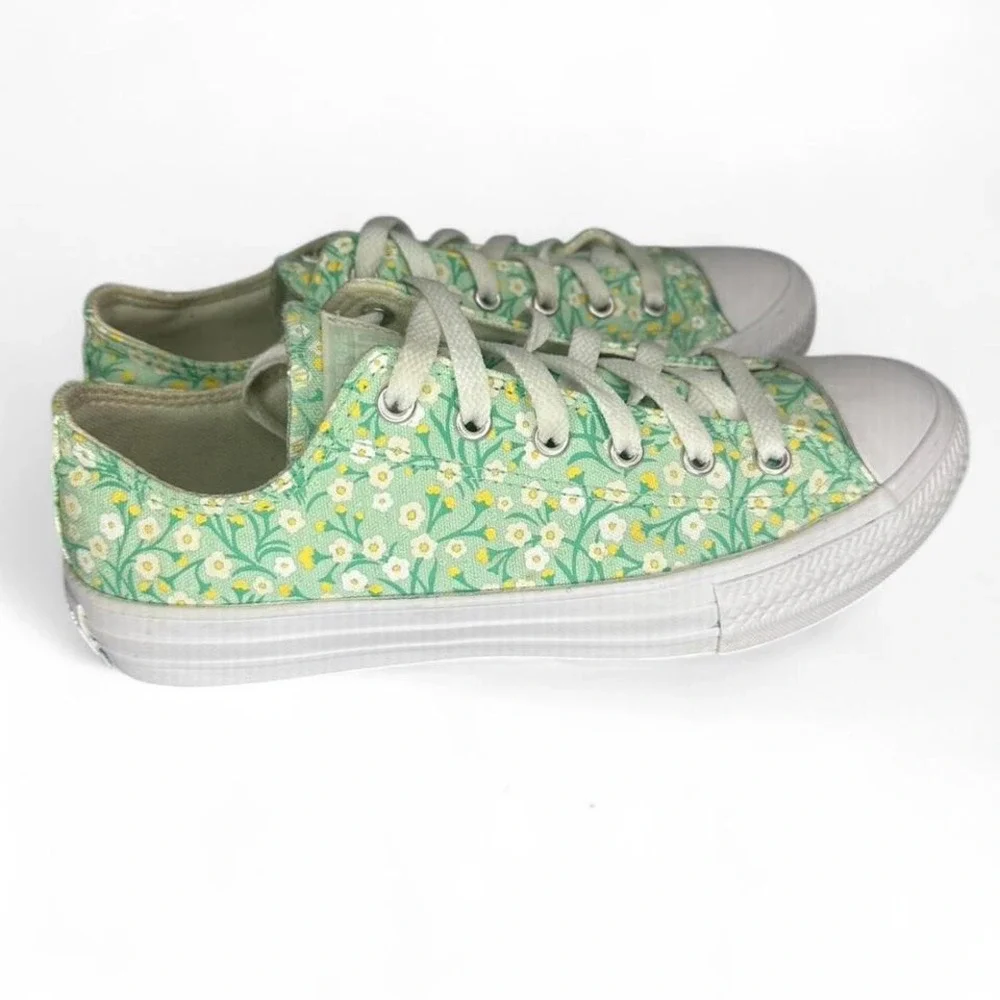 Floral Green and White Women's Sneakers - Picture 4 of 8
